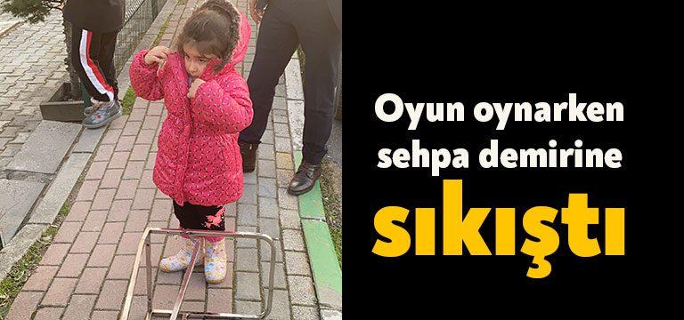 Kocaeli’nin Çayırova ilçesinde oyun oynarken sehpa demirine sıkışan küçük çocuğu