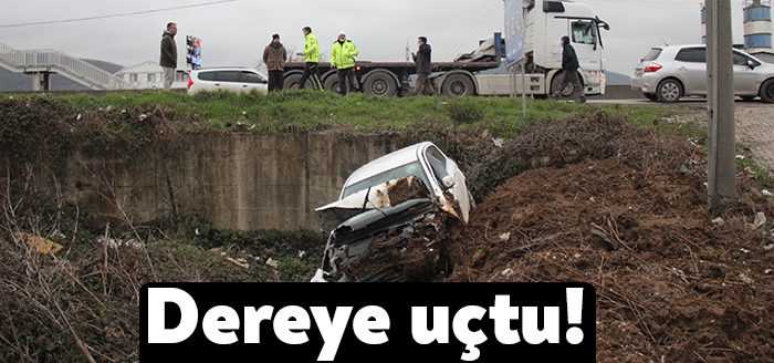 Kocaeli’nin Başiskele ilçesinde iki otomobilin karıştığı kazada 1 kişi otomobilinin
