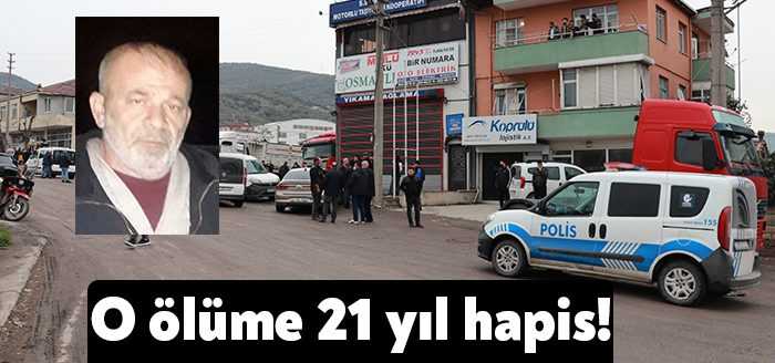 Kocaeli'de husumetlisi olduğu kişinin iş yerinde silahıyla ateş ederken kazara