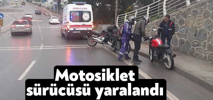  Kocaeli’nin Gebze ilçesinde yağış sonrası ıslanan zeminde motosikletinin kaymasıyla birlikte