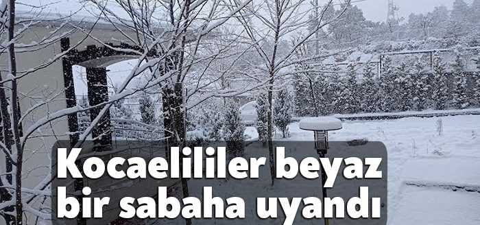 Kocaeli genelinde dünden bu yana etkisini sürdüren kar yağışı devam