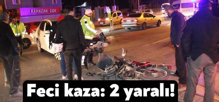 Kocaeli’nin İzmit ilçesinde kavşaktan dönmek isteyen otomobil ile motosiklet çarpıştı.