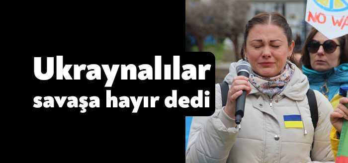 Kocaeli’de yaşayan Ukraynalılar İzmit’te savaşa karşı eylem yaptı. Eyleme Ukrayna
