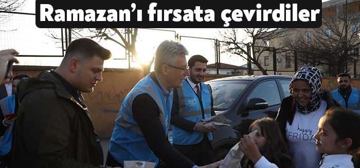 AK Parti Kocaeli İl Başkanı Mehmet Ellibeş, her akşam farklı