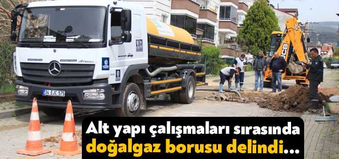 Kocaeli’nin Derince ilçesinde, alt yapı çalışmaları sırasında doğalgaz borusu delindi.