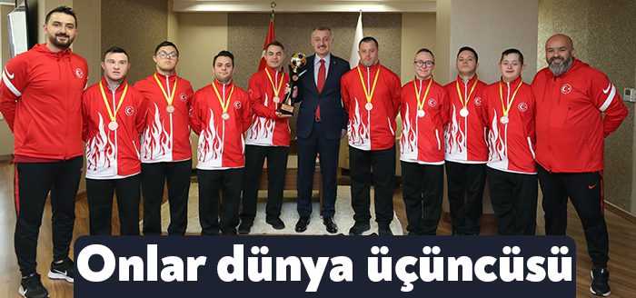 Başkan Büyükakın, Peru’da yapılan Down Sendromlular Dünya Şampiyonası’nda üçüncülüğü elden