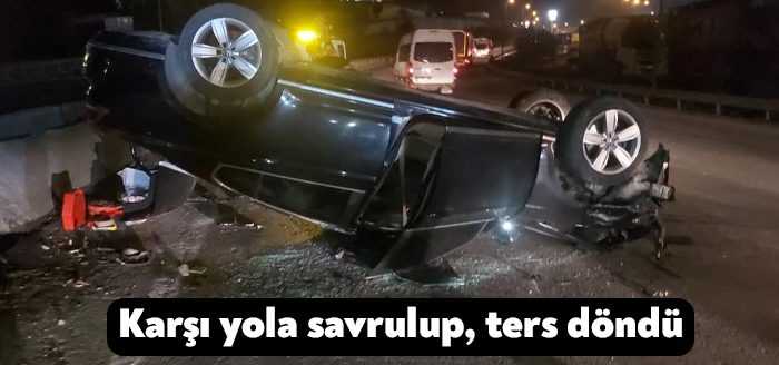 Kocaeli'nin Dilovası ilçesinde sürücüsünün kontrolünden çıkan otomobil önce bariyerlere çarptı,