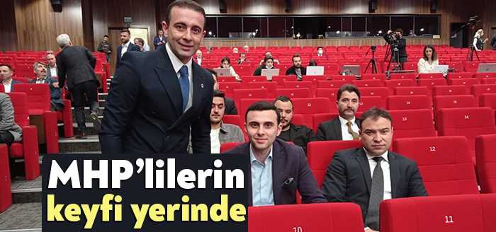 Kocaeli Büyükşehir Belediye Meclisi’nin nisan ayı oturumuna MHP’liler kalabalık bir