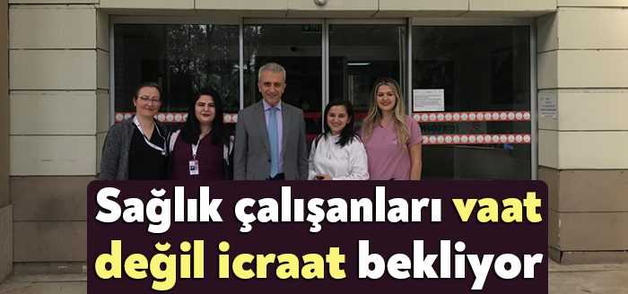 Hastanelerde görev yapan sağlık çalışanlarını ziyaret eden ziyaret eden Türk