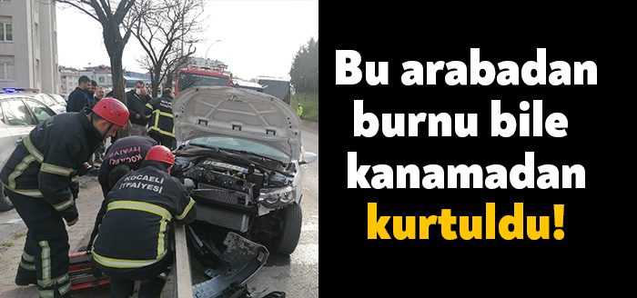 Kocaeli'nin Gebze ilçesinde otomobil bariyerlere çarptı. Kaza anı güvenlik kamerasına