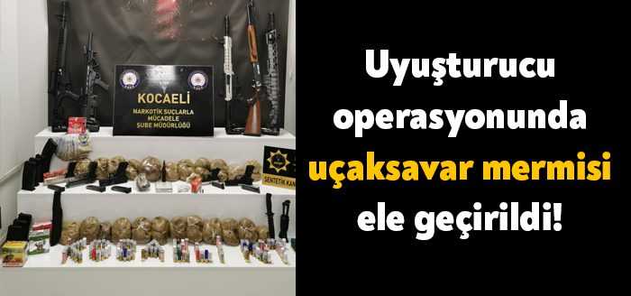 Kocaeli’de polis ekiplerince yapılan operasyonda 10 kilogram sentetik uyuşturucu, yüzlerce