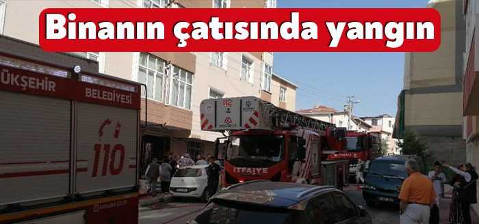 Kocaeli’nin Gebze ilçesinde 7 katlı binanın çatısında çıkan yangın, itfaiye
