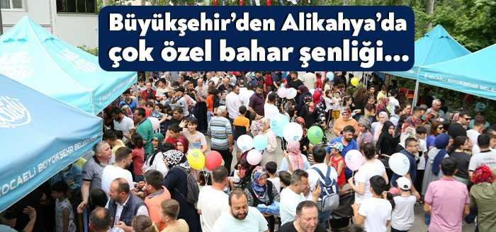 Kocaeli Büyükşehir Belediyesi’nin Alikahya’daki derneklerle birlikte düzenlediği şenliğe katılanlar, baharın