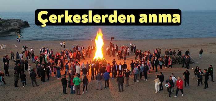 Büyük Kafkasya sürgününün 158. yılında Babalı sahilindeki anma töreninde konuşan