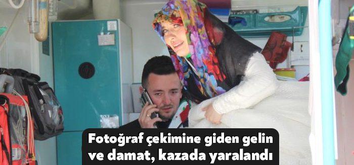 Kocaeli’ye fotoğraf çektirmeye gelen gelin ve damadın içerisinde bulunduğu otomobil