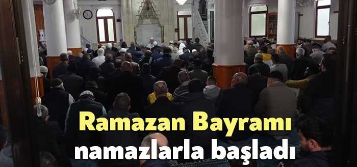 Bugün Ramazan Bayramı’nın birinci günü… Bayram, Kocaeli’de camilerde kılınan bayram