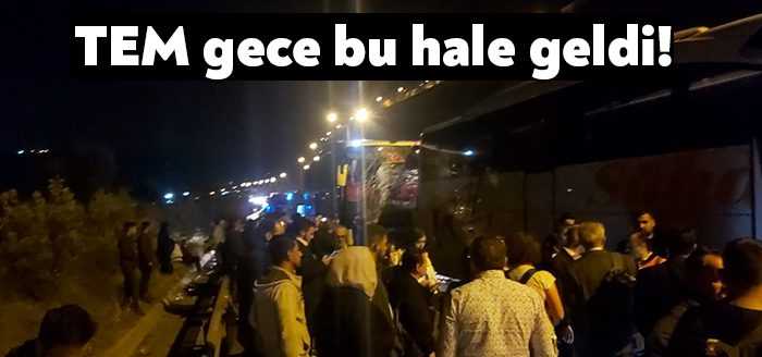 Kocaeli’de TEM Otoyolu’nda bir minibüs ve 2 yolcu otobüsünün karıştığı
