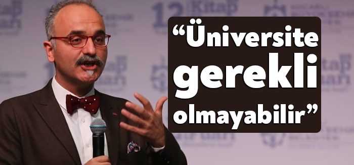 Kocaeli Kitap Fuarı’nda okuyucularıyla buluşan Emrah Safa Gürkan, çok fazla