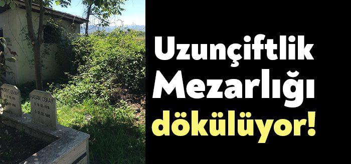 Uzunçiftlik Mezarlığı'nda vefat eden yakınlarını ziyaret eden ve mezarlıkta incelemelerde
