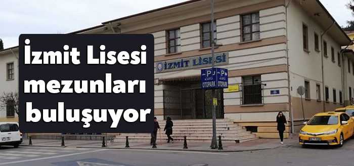 Her yıl geleneksel olarak yapılan İzmit Lisesi mezunları buluşması bu