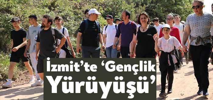 İzmit Belediyesi Spor İşleri Müdürlüğü 19 Mayıs Atatürk’ü Anma Gençlik