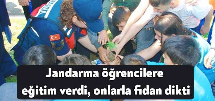 Kocaeli’de jandarma ekipleri, il genelinde 120 okulda öğrencilere çeşitli konularda