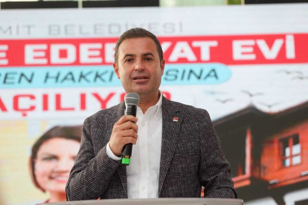 Cumhuriyet Halk Partisi Genel Baskan Yardimcisi Ahmet Akin