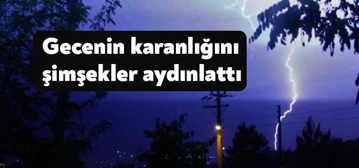 Kocaeli'de, meteoroloji yetkililerinin uyarılarının ardından, gece kentin üzerinde çakan şimşekler