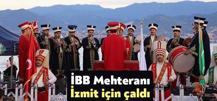 İzmit Belediyesinin İzmit’in kurtuluşunun 101’inci yıldönümü etkinlikleri kapsamında İBB Mehteranı