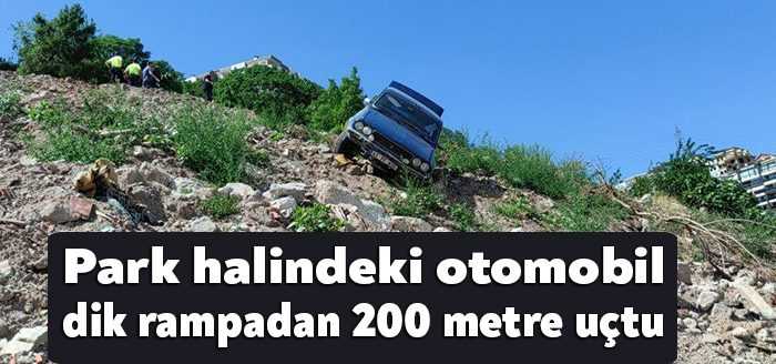Kocaeli'de kapının önüne park edilen otomobil, aniden hareket ederek dik