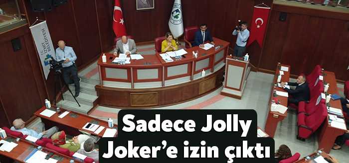 İzmit Belediye Meclisi’nin bugünkü oturumunda İzmit’teki tramvay çalışmalarında mağdur edilen
