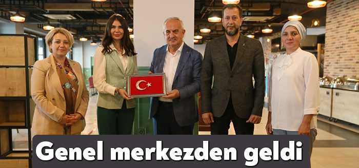AK Parti Genel Merkez Kadın Kolları MKYK Üyesi ve Kocaeli