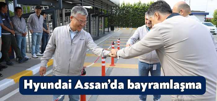 Hyundai Assan’da Alikahya Fabrikasında, bayram öncesi, yöneticiler, çalışanlar ile bir