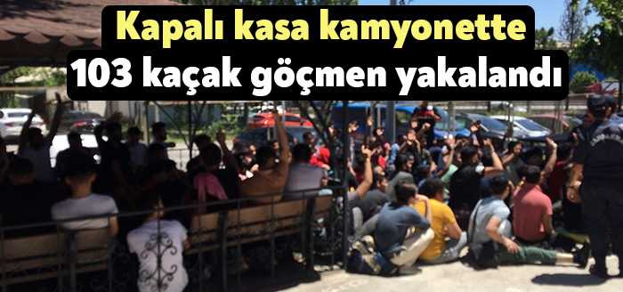 Kocaeli’nin Gebze ilçesinde jandarma ekipleri tarafından kapalı kasa kamyonette yapılan