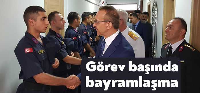 Kocaeli Valisi Seddar Yavuz, Kurban Bayramı nedeniyle Kocaeli Emniyet Müdürlüğü