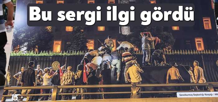 Derince Belediyesi’nin Kent Meydanı’nda düzenlediği “15 Temmuz Demokrasi ve Milli