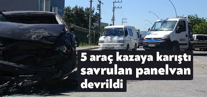 Kocaeli'nin Başiskele ilçesinde 5 aracın karıştığı kazada 3 kişi yaralandı.