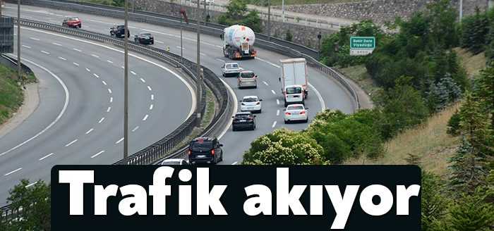 TEM Otoyolu Kocaeli geçişinde Kurban Bayramı öncesi trafiğin akıcı olduğu