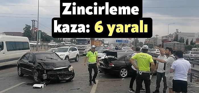 Kocaeli’nin Gebze ilçesi D-100 karayolunda 4 aracın karıştığı zincirleme trafik
