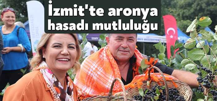 İzmit Belediyesinin yetiştirdiği süper meyve aronyanın hasat etkinliğinde konuşan İzmit