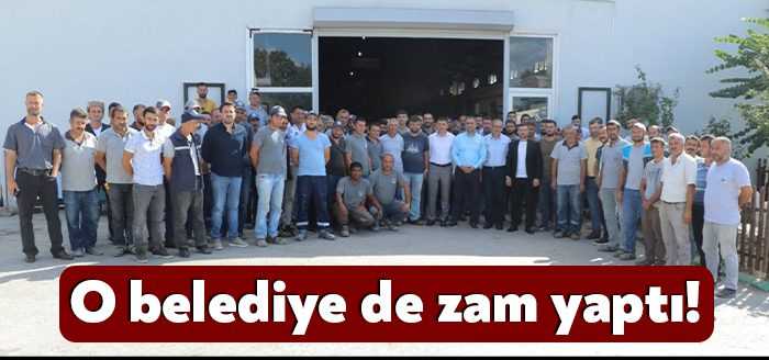 Kandıra Belediyesi'nde çalışan işçilere yüzde 30 zam yapıldı.