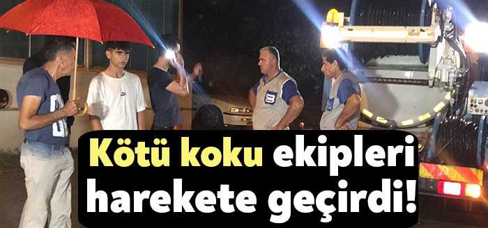 Kocaeli’nin İzmit ilçesindeki bir sokakta, evlerine kadar sirayet eden kokuya