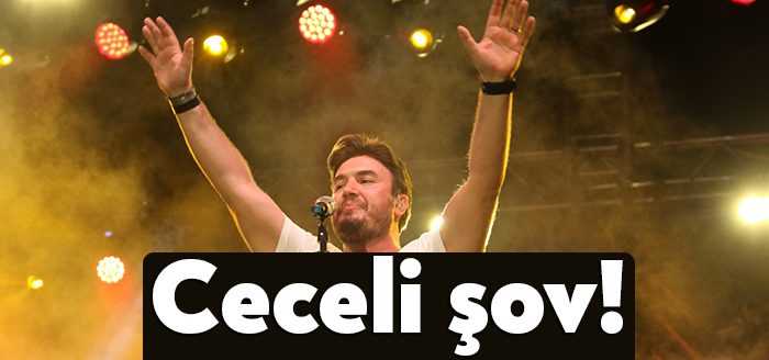 Kocaeli'de konser veren Türk pop müziğinin sevilen isimlerinden Mustafa Ceceli