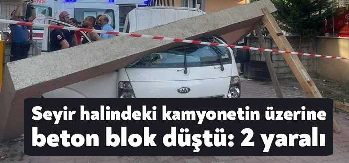 Kocaeli’nin Darıca ilçesinde seyir halinde bulunan kamyonetin üzerindeki taşıma rafı,