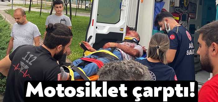 Kocaeli'nin Gebze ilçesinde yolun karşısına geçmeye çalışan yaşlı adam, motosikletin