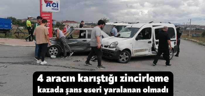 Kocaeli’nin Gebze ilçesinde 4 aracın karıştığı zincirleme kazada şans eseri