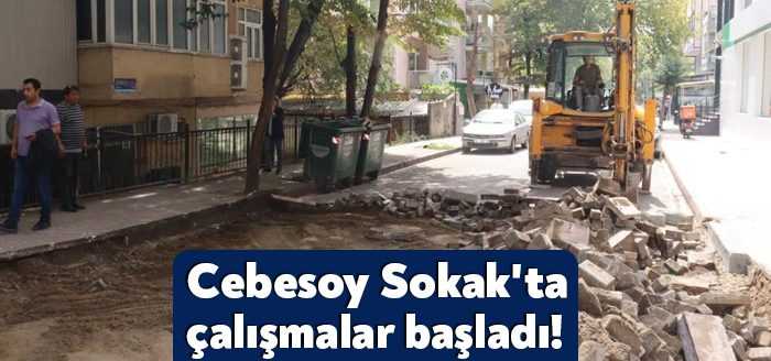 İzmit Belediyesi Fen İşleri Müdürlüğü ekipleri, kent merkezinin en işlek