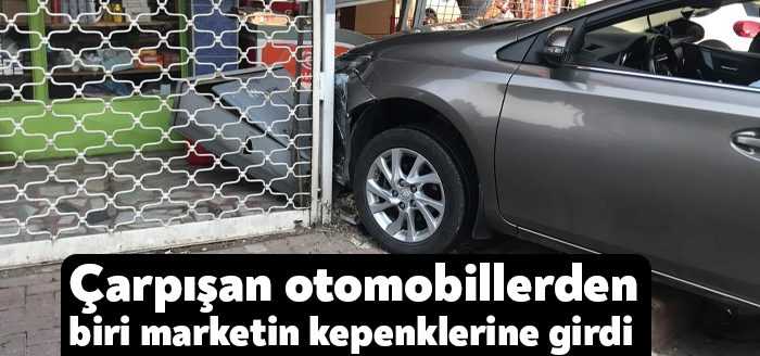 Kocaeli'de iki otomobilin çarpışması neticesinde meydana gelen kazada araçlardan biri,
