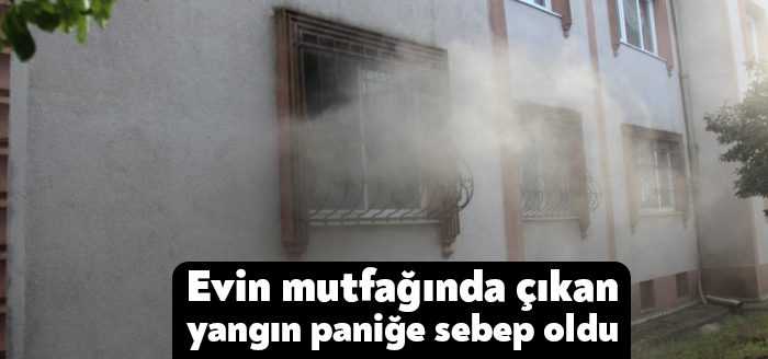 Kocaeli’de üç katlı binanın birinci katında bulunan dairenin mutfak kısmında
