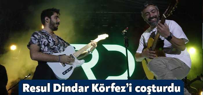 Karadeniz müziğinin sevilen ismi Resul Dindar, Körfez Tütünçiflik’te verdiği konserde